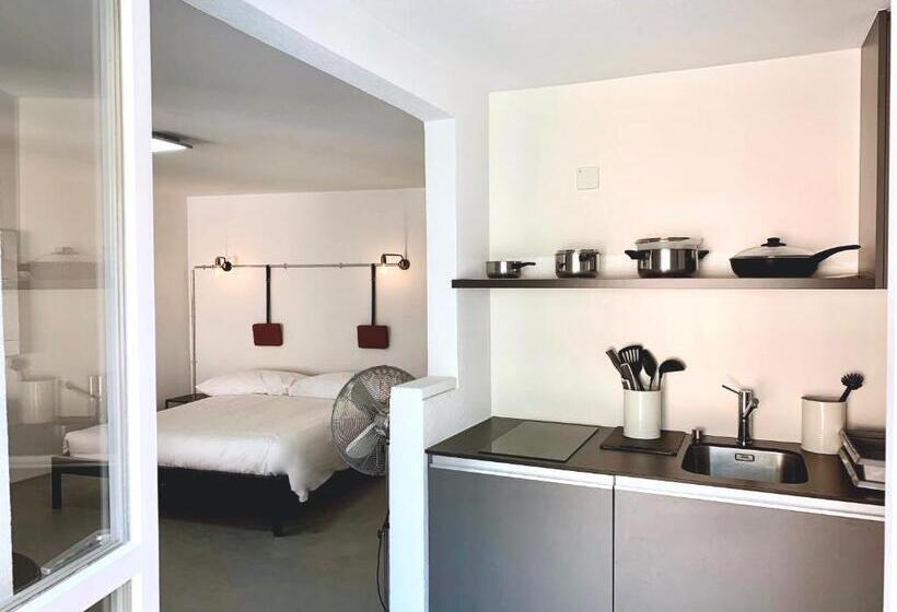 1 Sovrums Superior Lägenhet, Great2stay City Center Apartments Locarno