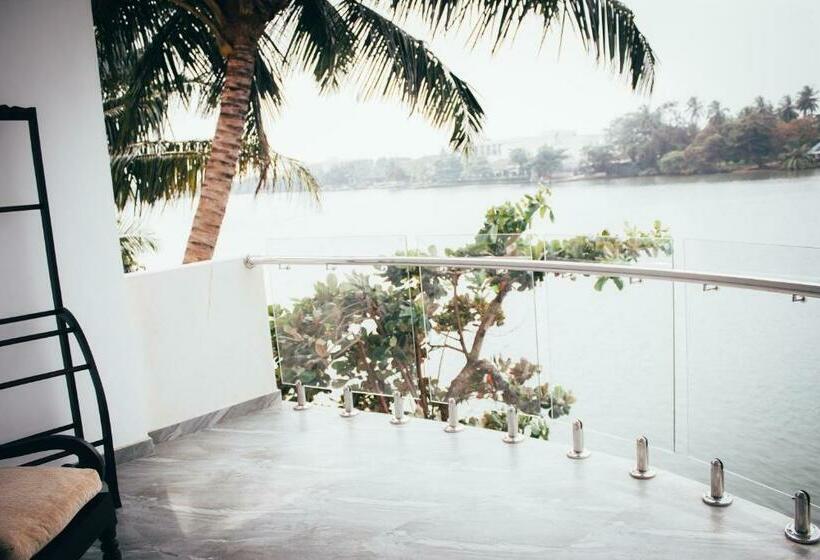 سوئیت با بالکن, Amber House Lanka
