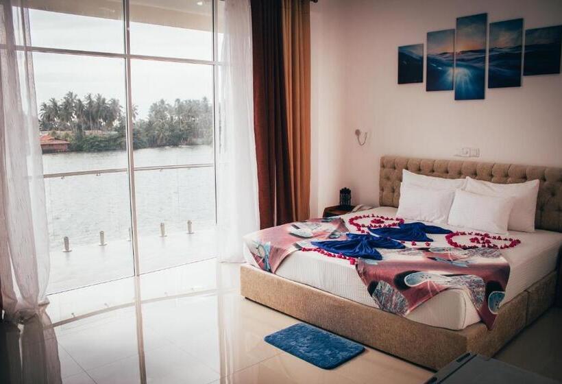 سوئیت با بالکن, Amber House Lanka