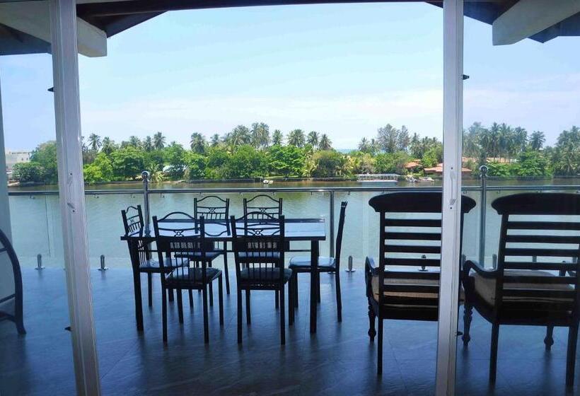 استودیوی استاندارد با چشم‌انداز دریا, Amber House Lanka
