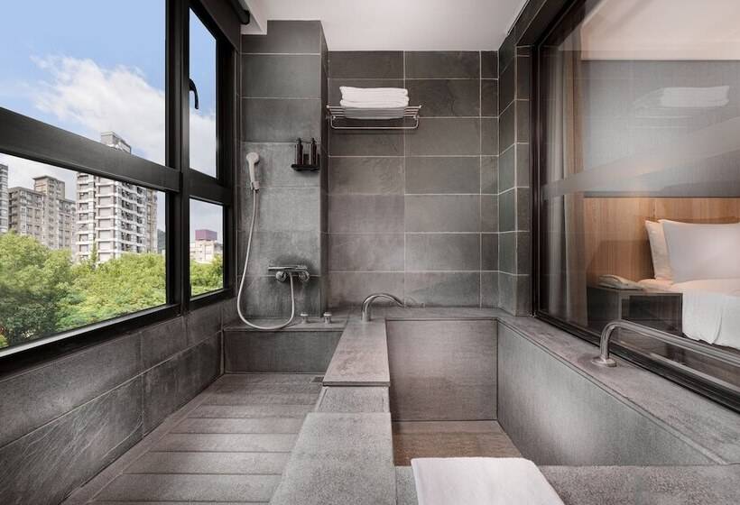 سوییت خانوادگی, Four Points By Sheraton Yilan Jiaoxi