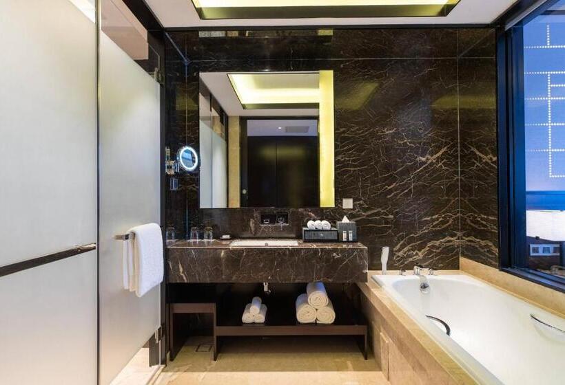 اتاق دلوکس با تخت کینگ و چشم‌انداز شهر, Renaissance Shenyang West