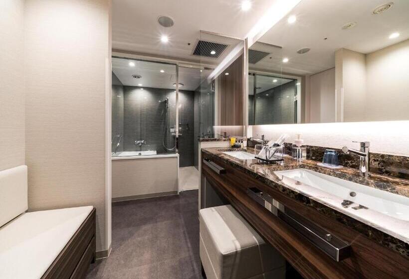 سوئیت با چشم‌انداز, Daiwa Roynet Hotel Himeji