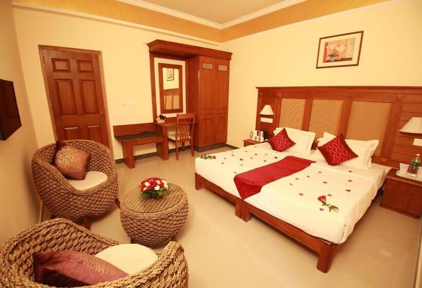سوییت, Seasons Thekkady