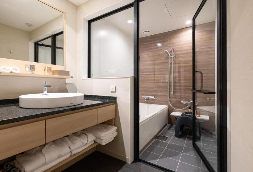 家庭间, Cross Hotel Kyoto