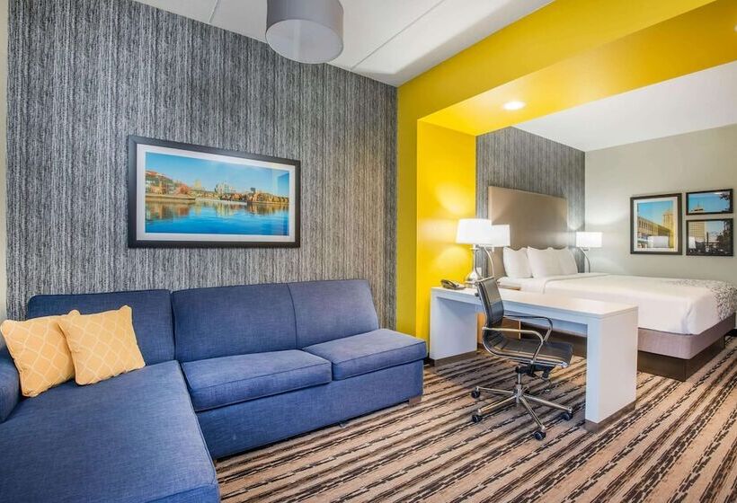 استودیوی لوکس, La Quinta By Wyndham Buffalo Amherst