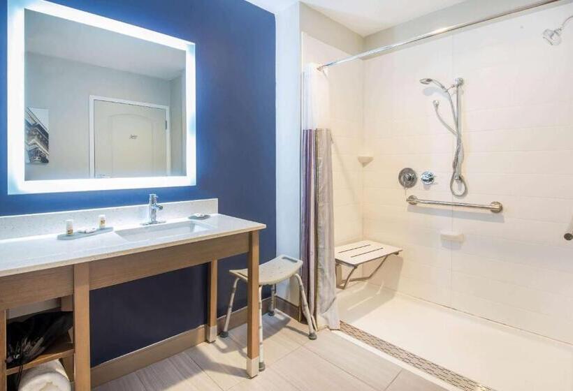 استودیوی لوکس, La Quinta By Wyndham Buffalo Amherst