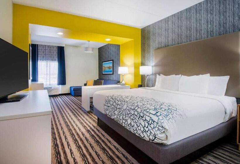 اتاق اجرایی با تخت بزرگ, La Quinta By Wyndham Buffalo Amherst