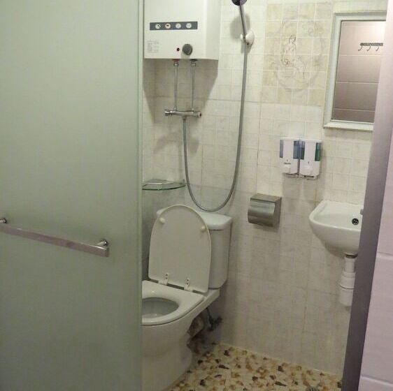 تختخواب در اتاق مشترک, Melbourne Hostel Block E 10th Floor