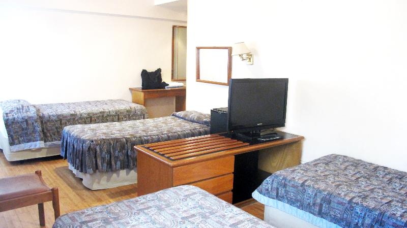 اتاق استاندارد سه نفره, Melbourne Hostel Block E 10th Floor