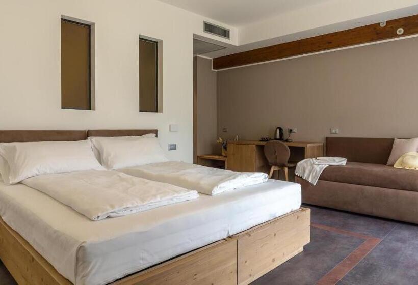 اتاق سوپریور با چشمانداز باغ, O_live Agriresort