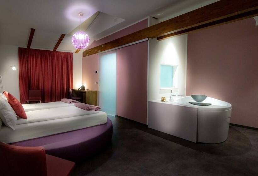 اتاق لوکس, O_live Agriresort