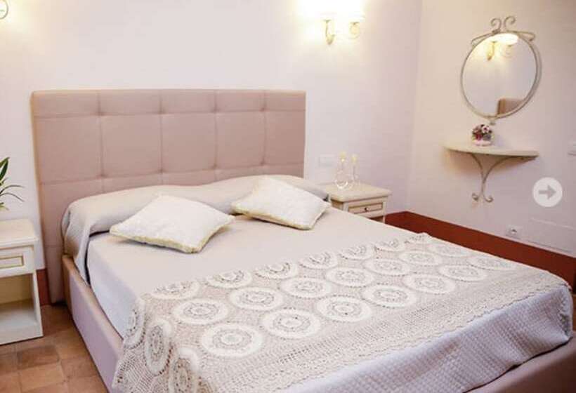 اتاق لوکس چهار تخته, Villa Floridiana