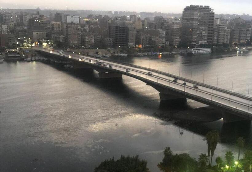 سوئیت با چشم‌انداز رودخانه, Nile Star Suites & Apartments