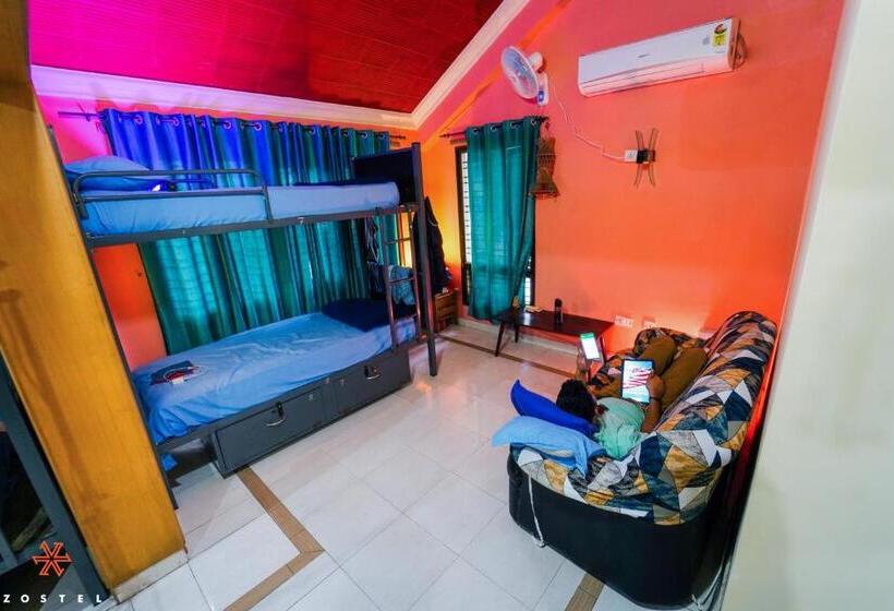 تختخواب در اتاق مشترک, Zostel Mysore