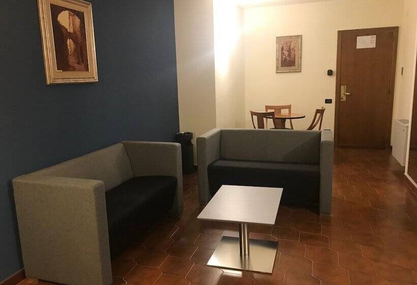 اتاق استاندارد چهار تخته, Domus Grand