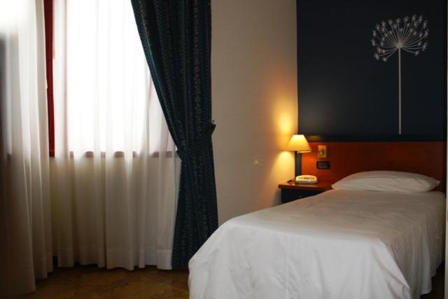 اتاق استاندارد یک نفره, Domus Grand
