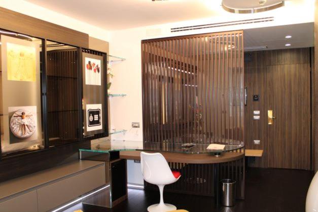 سوییت لوکس, Domus Grand