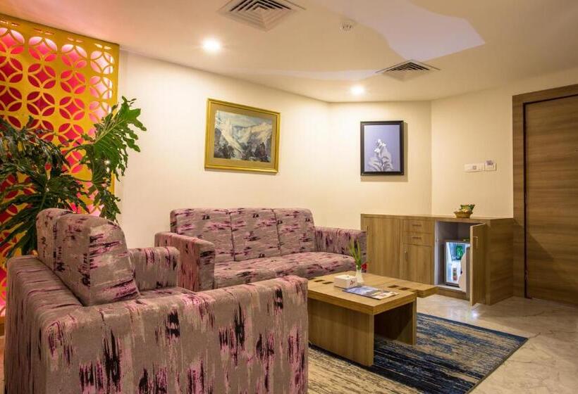 سوئیت با تخت بزرگ, Siddhartha, Nepalgunj