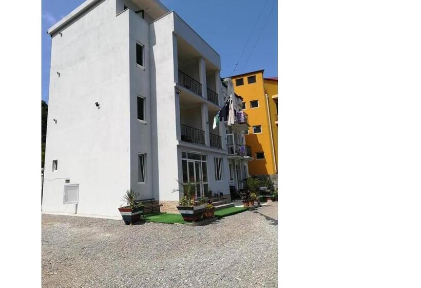 اتاق سه نفره دلوکس با چشم‌انداز دریا, Kvariati Beach Guesthouse Levaniko
