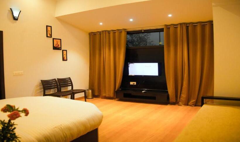 اتاق استاندارد با تخت بزرگ, La Bellevue
