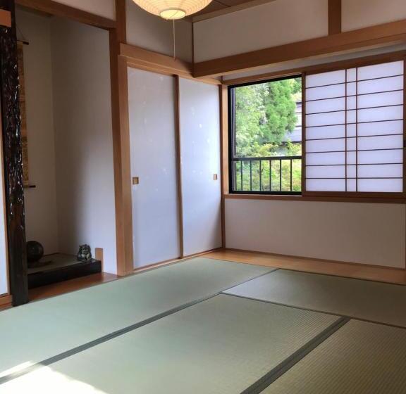 اتاق خانوادگی, Koyasan Guest House Tommy