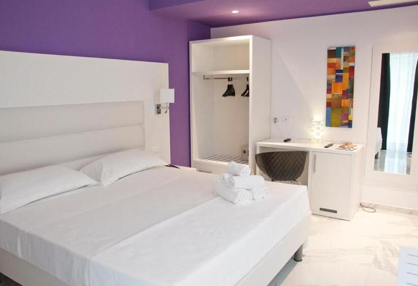 اتاق لوکس با چشم‌انداز دریا, Ambruosi Village Resort & Spa