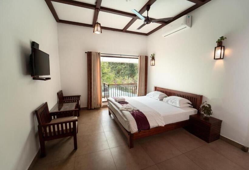اتاق استاندارد با بالکن, Coffee And Pepper Plantation Homestay
