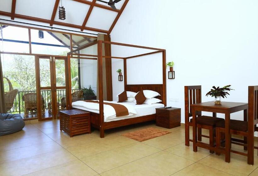 اتاق لوکس با بالکن, Coffee And Pepper Plantation Homestay