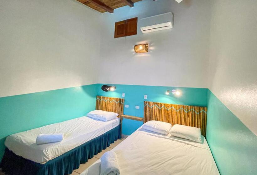 اتاق استاندارد سه نفره, Oasis Hostel