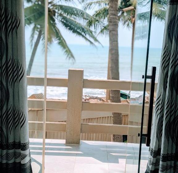 اتاق لوکس با بالکن و چشم‌انداز دریا, Amssler Beach Stay