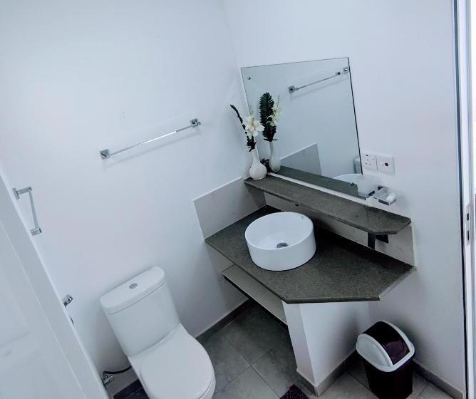 اتاق لوکس با بالکن و چشم‌انداز دریا, Amssler Beach Stay