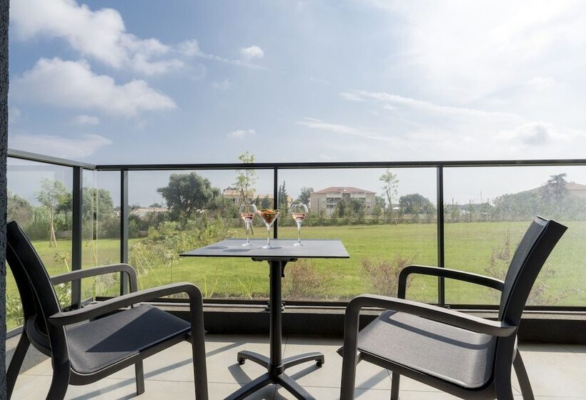 اتاق سوپریور با بالکن, Mercure Hotel & Spa Bastia Biguglia