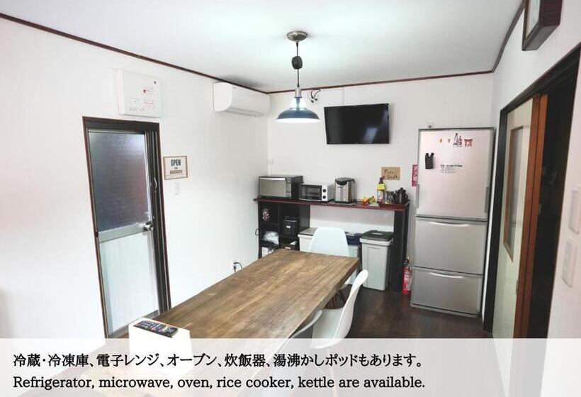 اتاق استاندارد با سرویس بهداشتی مشترک, Hostel Knot