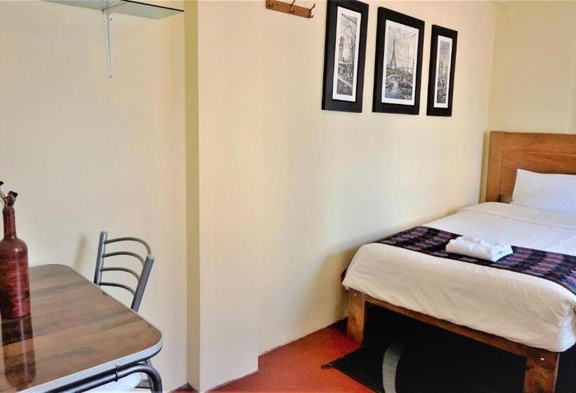 اتاق استاندارد یک تخته با سرویس بهداشتی مشترک, Eco Aventura Hostel Cusco