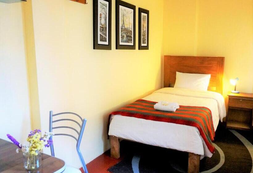 اتاق استاندارد یک تخته با سرویس بهداشتی مشترک, Eco Aventura Hostel Cusco