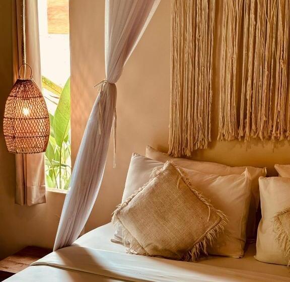 بانگلوی لوکس, Green Escape Eco Resort