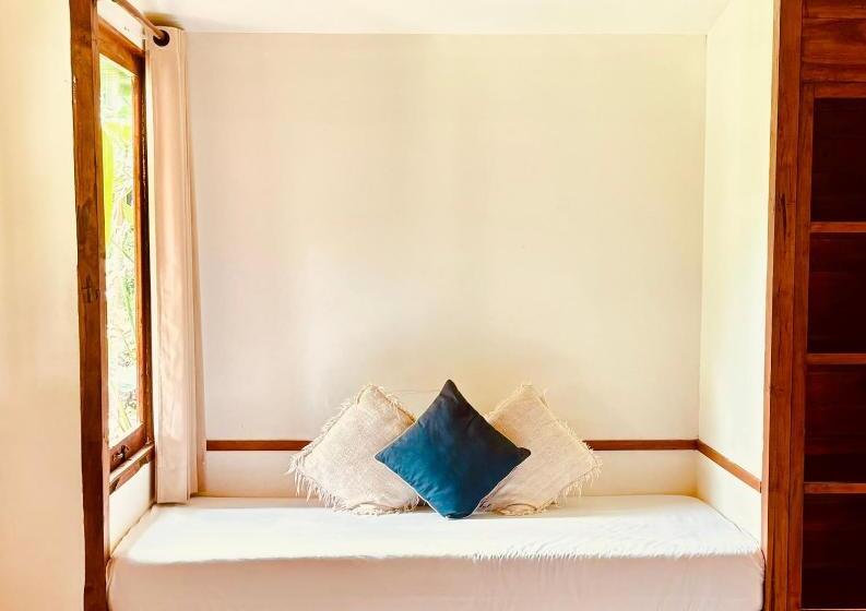 بانگلوی لوکس, Green Escape Eco Resort