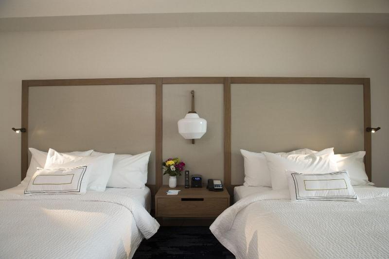 اتاق استاندارد با تخت دو نفره بزرگ, Fairfield Inn & Suites Philadelphia Valley Forge/great Valley
