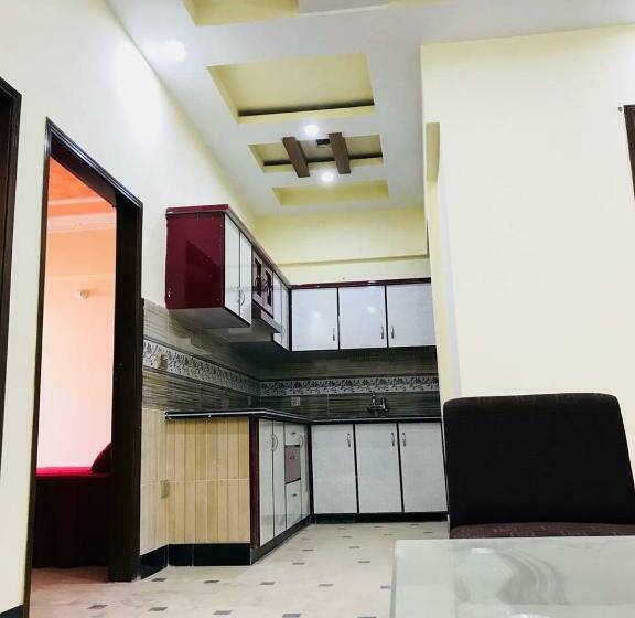 اتاق استاندارد با بالکن, Second Home