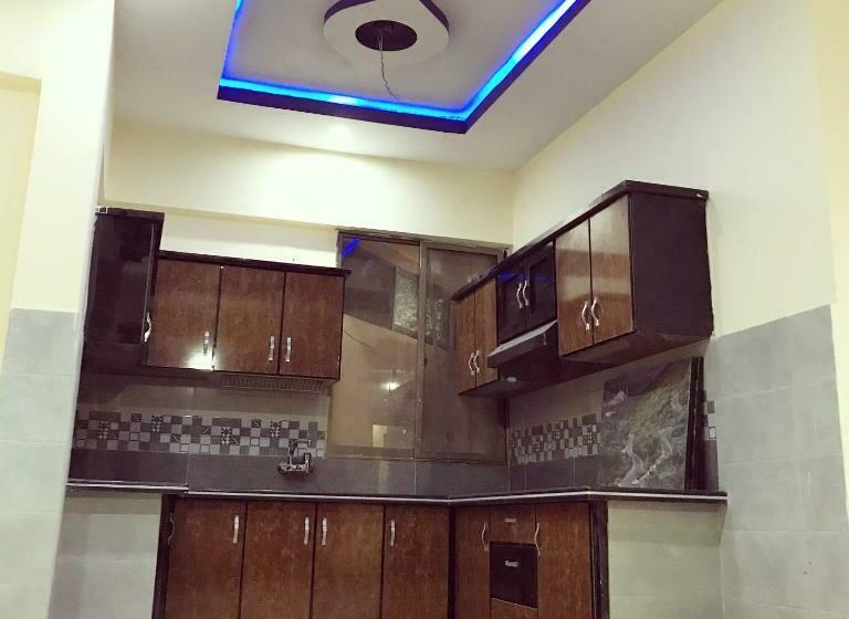 اتاق استاندارد سه تخته با بالکن, Second Home