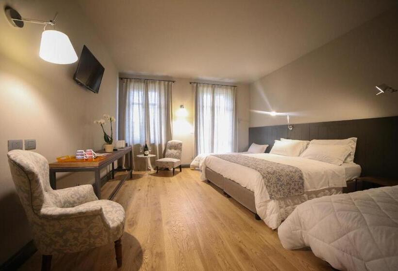 Superior room with lake view, Locanda Ferro Uno, Golf Città Di Asti