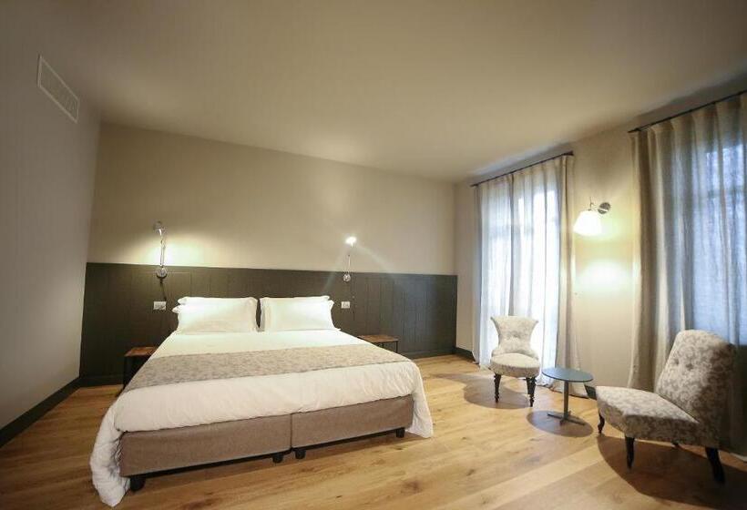 Superior room with lake view, Locanda Ferro Uno, Golf Città Di Asti
