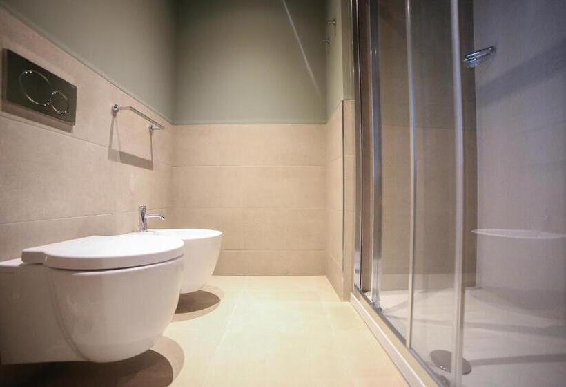 اتاق استاندارد با چشم‌انداز دریاچه, Locanda Ferro Uno, Golf Città Di Asti