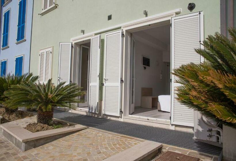 اتاق استاندارد, Rooms A Due Passi Dal Mare