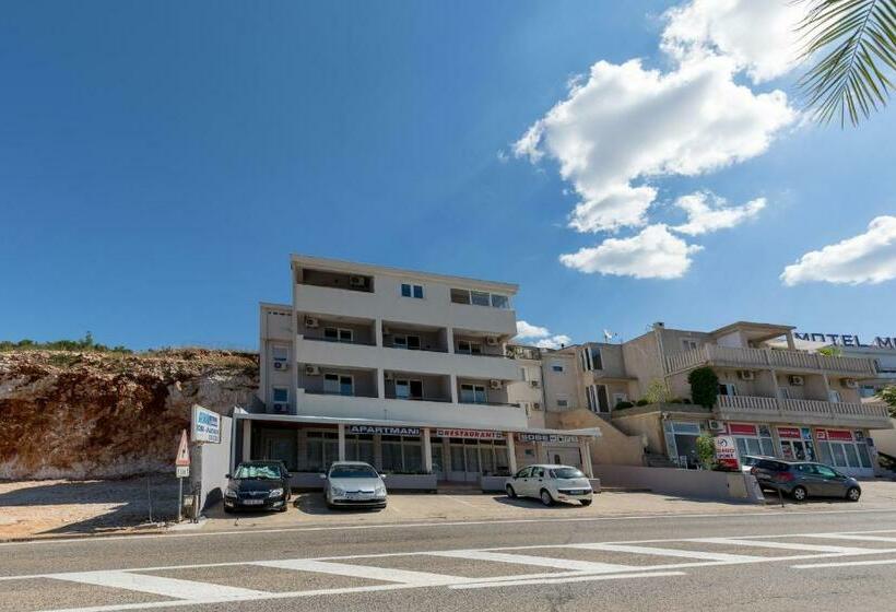 آپارتمان 1 خوابه با چشم‌انداز دریا, Villa Suzana
