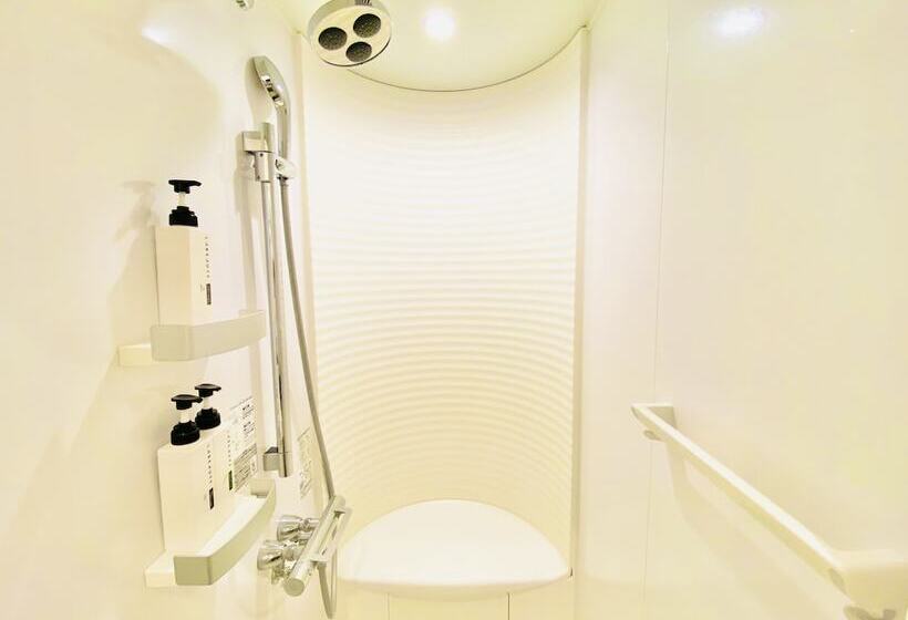 اتاق استاندارد یک تخته با سرویس بهداشتی مشترک, Hostel Ilfaro Kurume