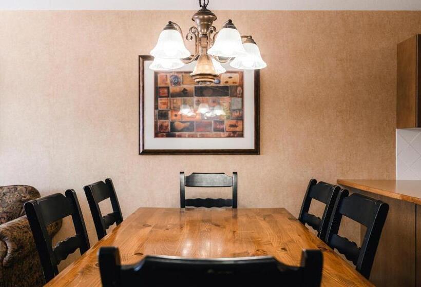 سوییت, Mountain View Resort And Suites At Fairmont Hot Springs