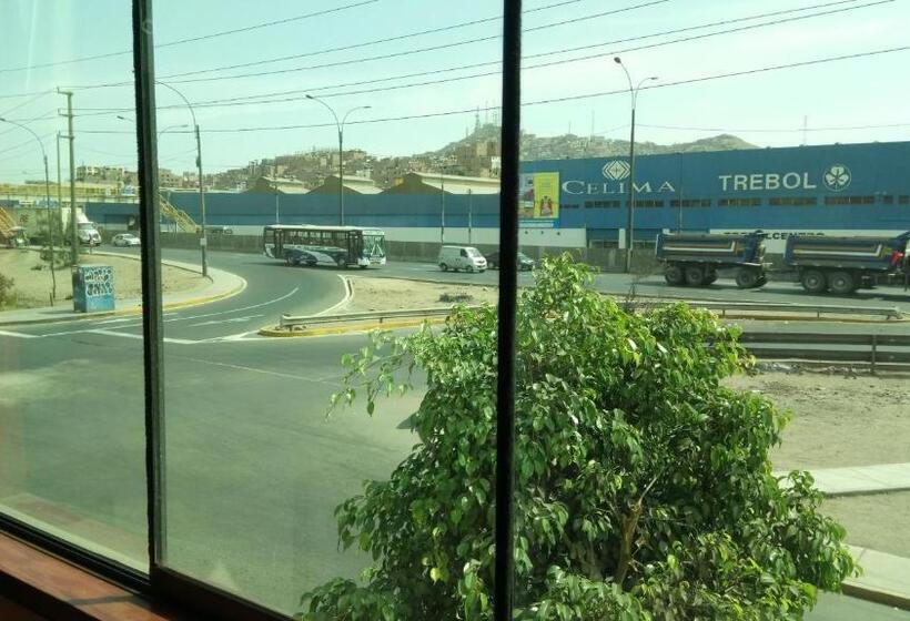 اتاق استاندارد با سرویس بهداشتی مشترک, Hostal Residencial Mochica