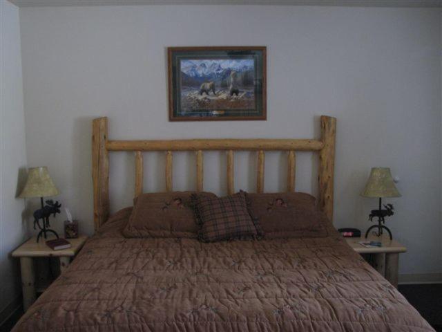 سوئیت 2 خوابه, Rocky Mountain Lodge